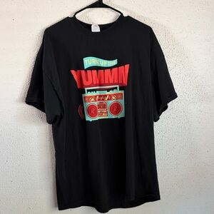 Red Robin Restaurant graphic tee